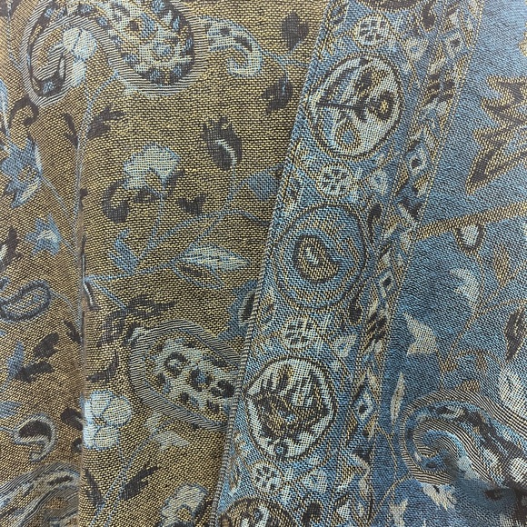 Blue and Gray Women’s Paisley Shawl Scarf with Fringe Blue Brown Green - Picture 8 of 8